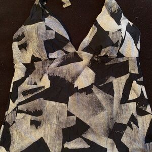 DKNY XL Black and White Abstract Print Tankini Top